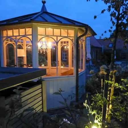 Deichhaus Am Greetsieler Hafen 