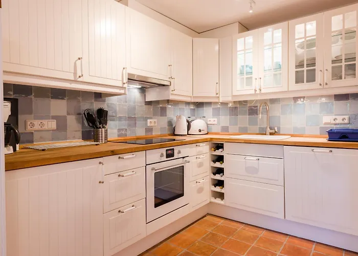 Deichhaus Am Greetsieler Hafen 